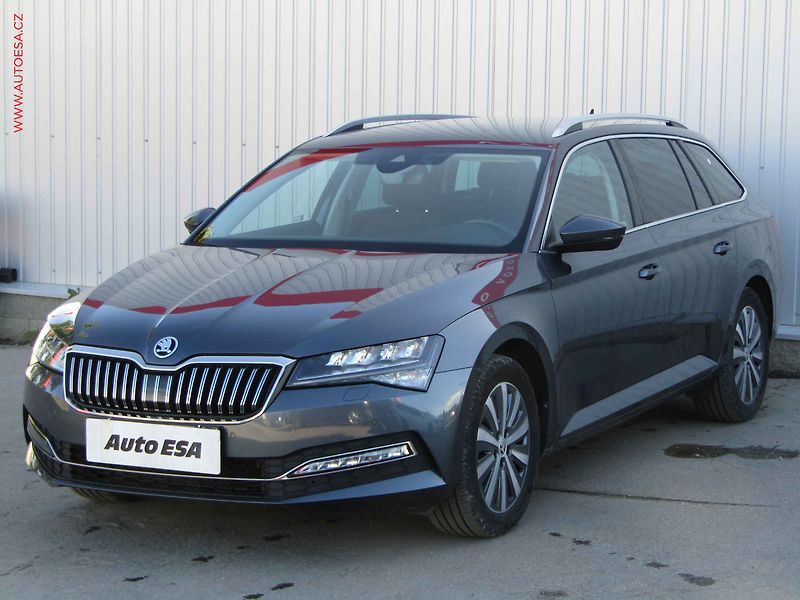 Škoda Superb (2021) 1.5 TSi, ČR, Style, DSG - fotka 3 z 22