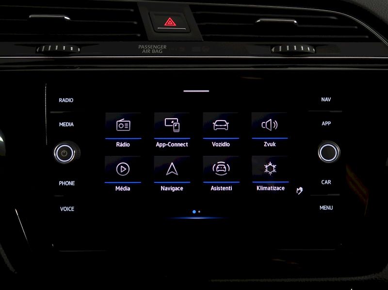 Volkswagen Touran (2023) HIGHLINE 2.0TDI 110KW DSG - fotka 20 z 37