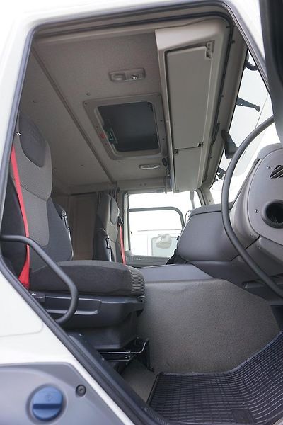 DAF CF (2017) 400 / ACC / E 6 / ZESTAW DO PR - fotka 8 z 62
