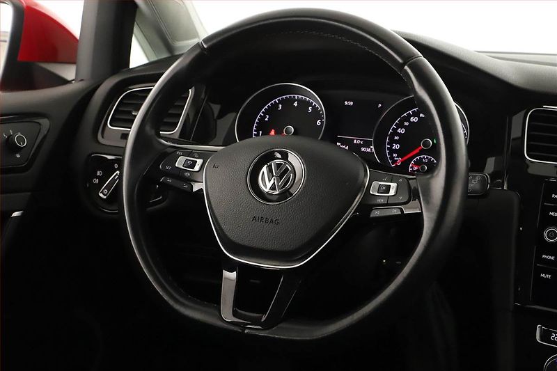 Volkswagen Golf (2019) 1.5 TSI, Automat, Tempomat - fotka 13 z 14