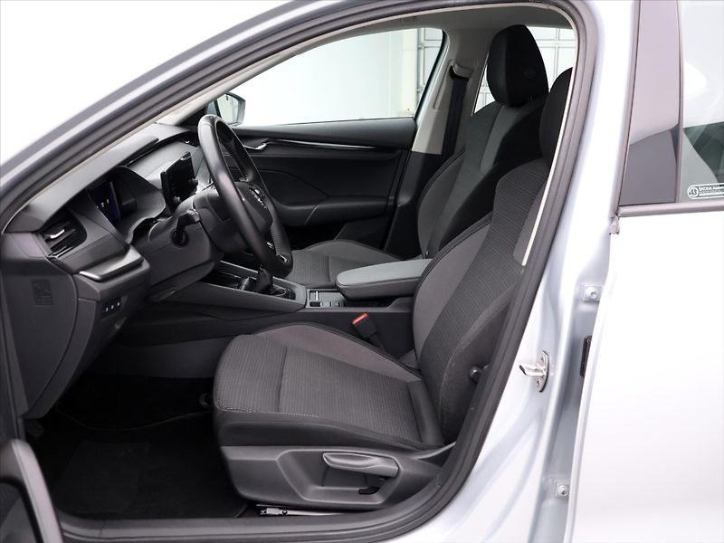 Škoda Octavia 2.0 TDI 85kW CZ Ambition 2.maj - fotka 10 z 35