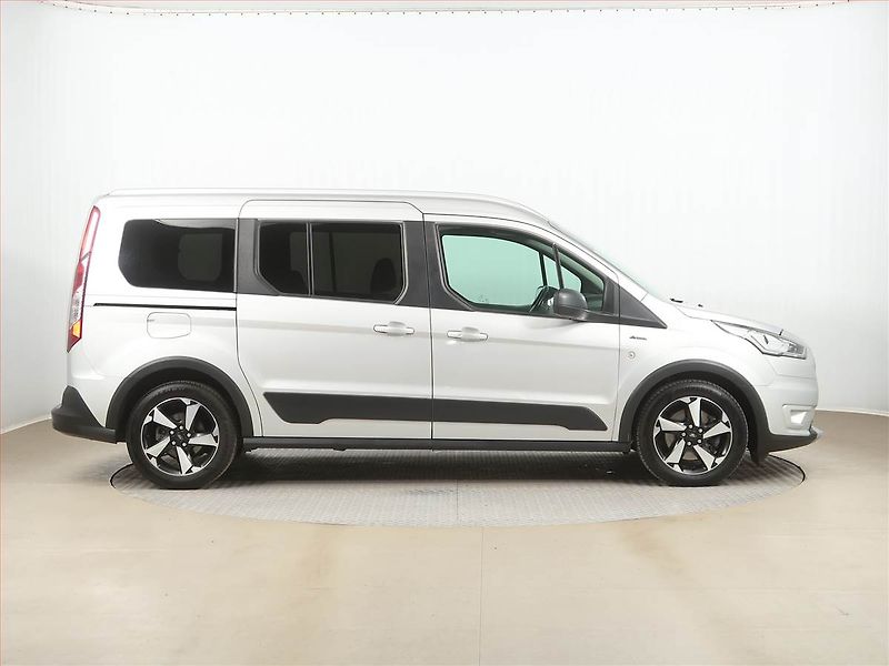 Ford Tourneo Connect (2021) Maxi Active 1.5 EcoBlue, 5Míst - fotka 6 z 17
