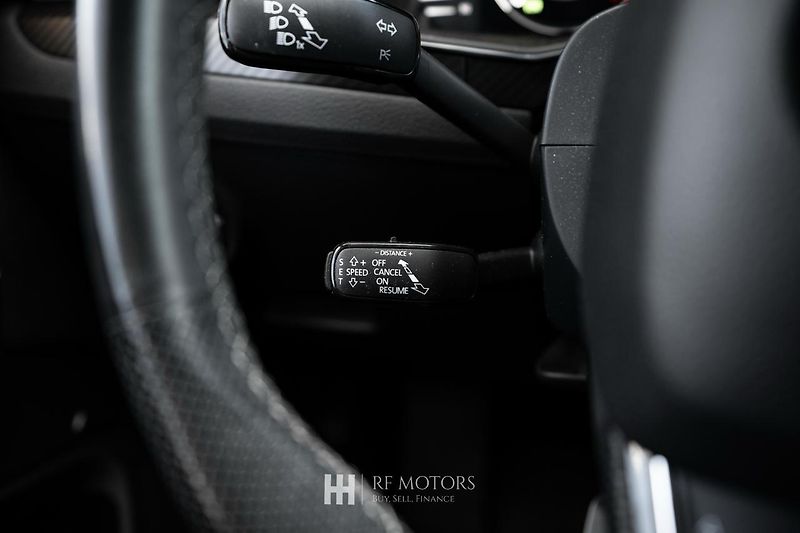 Škoda Superb (2019) Superb SportLine 4x4 200kW - fotka 29 z 45