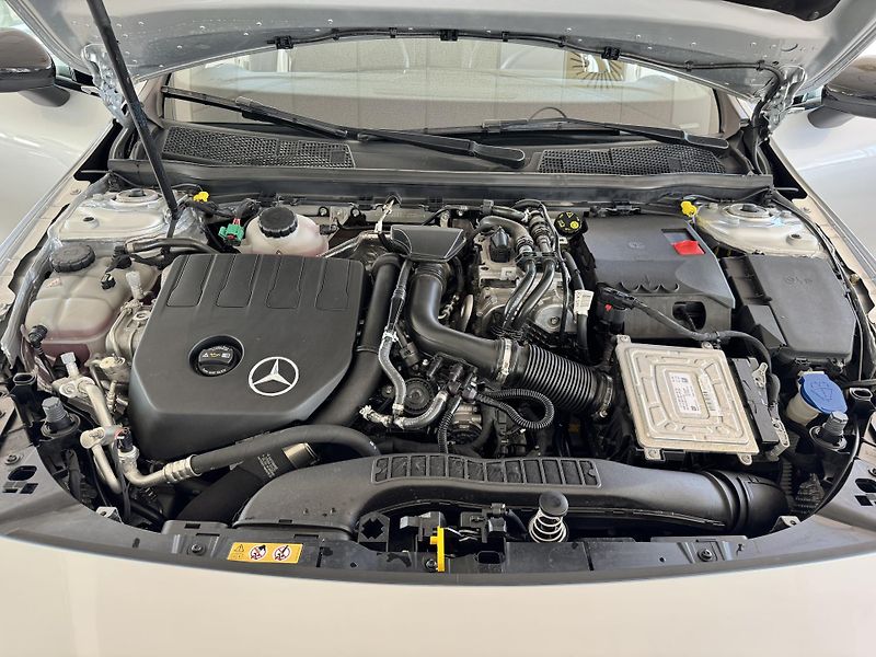Mercedes-Benz CLA 250e AMG*160kW*Webasto*Panoram - fotka 40 z 40