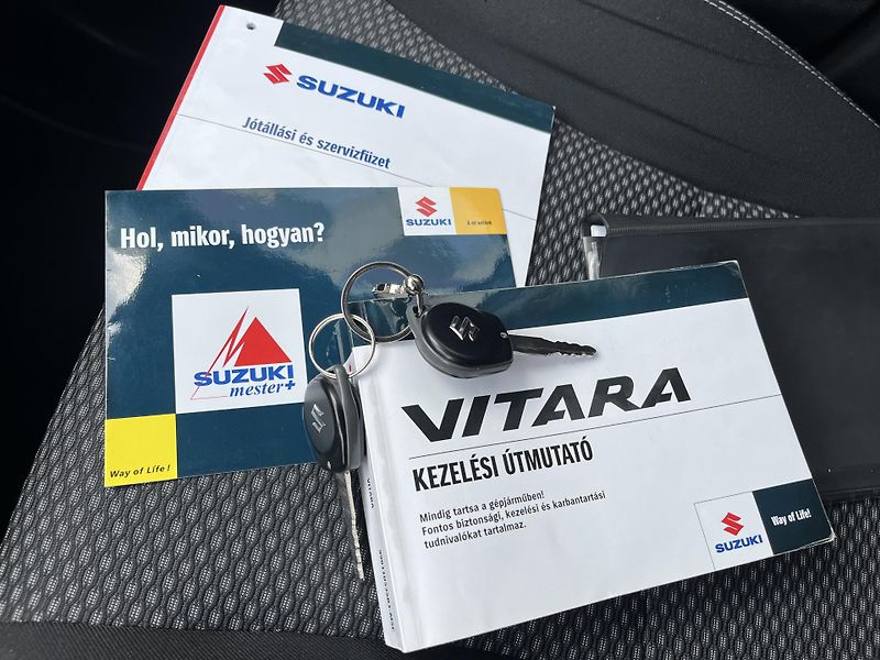 Suzuki Vitara 1,4 BoosterJet Elegance/servis - fotka 34 z 34