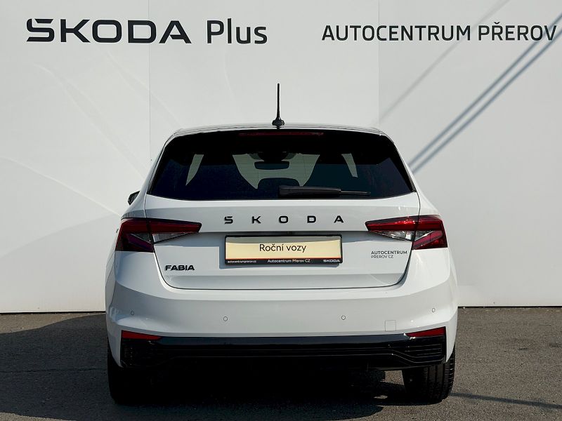 Škoda Fabia (2025) 1.0 TSI 85kW Monte Carlo - fotka 33 z 35
