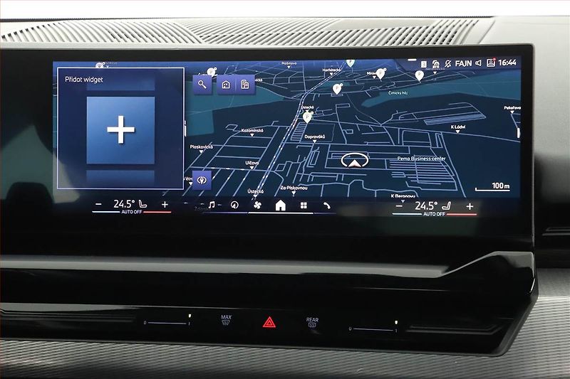 BMW Řada 5 (2023) 520d - fotka 9 z 20