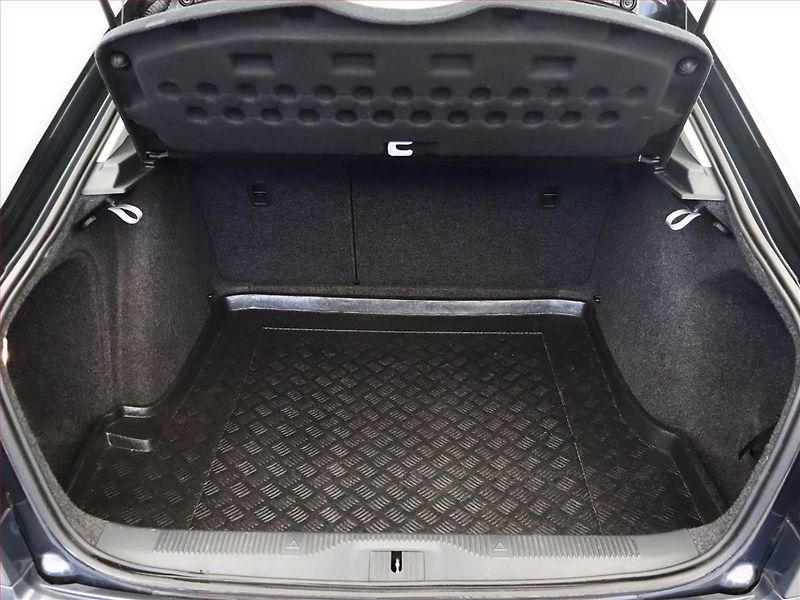 Škoda Octavia (2012) 2.0 TDI, Serv.kniha - fotka 11 z 14