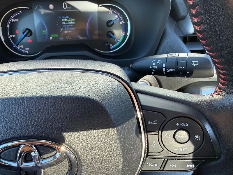 Toyota RAV4 2.5 PHEV e-CVT Selection VIP A - fotka 18 z 30