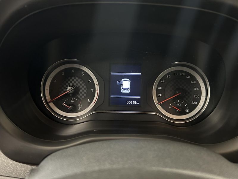 Hyundai i10 (2021) 1.0 Comfort GO Klima Tempomat - fotka 7 z 21