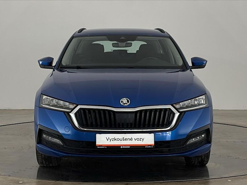 Škoda Octavia Ambition DSG - fotka 4 z 26