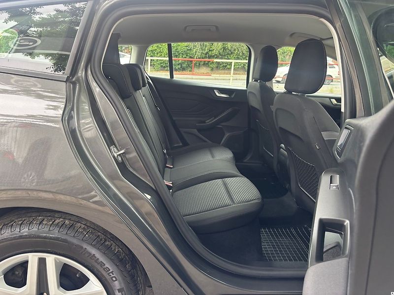 Ford Focus 1.5TDCi/23/TITAN-1M-AT-AKCE26 - fotka 52 z 57