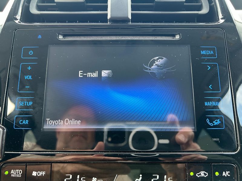 Toyota Prius (2016) 1.8VVT-i HYBRID Kamera! HUD! - fotka 28 z 39