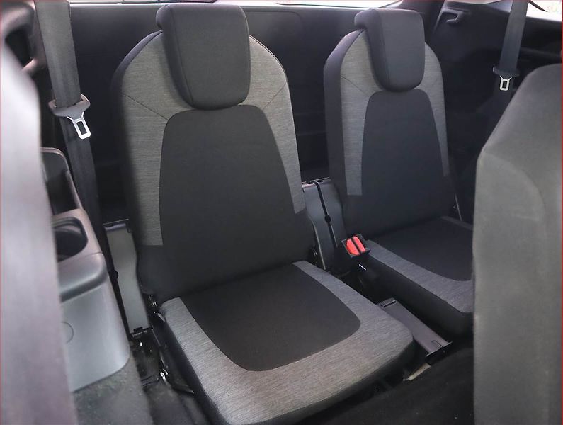Citroën C4 Picasso (2017) 1.6 BlueHDi, 7 míst - fotka 16 z 20