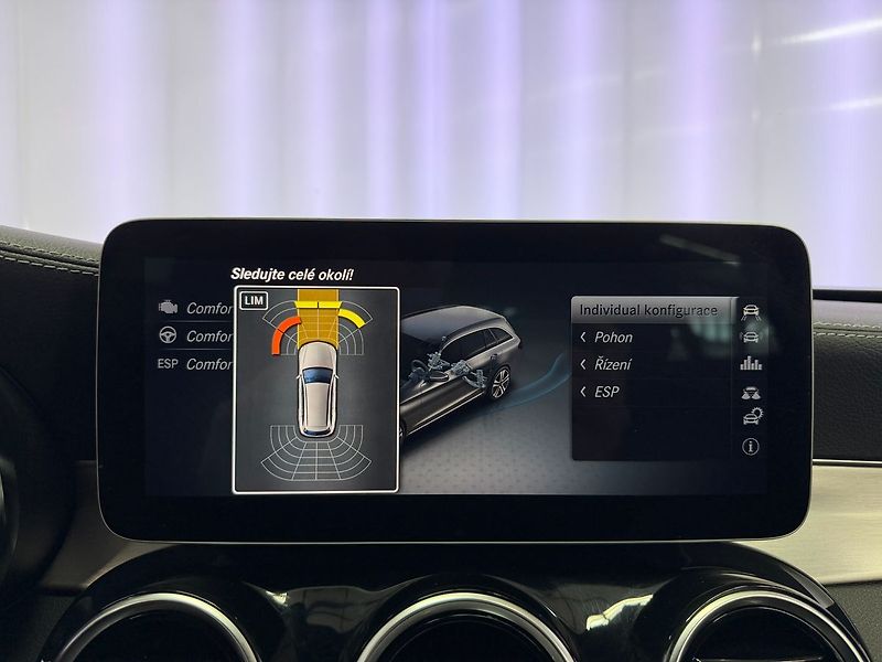 Mercedes-Benz Třídy C 300d AMG, WEBASTO, BURMESTER, - fotka 15 z 25