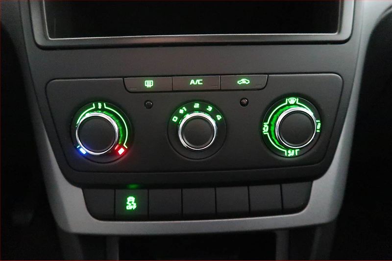 Škoda Yeti (2014) Ambition 1.2 TSI - fotka 15 z 15