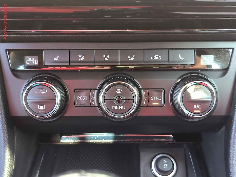Škoda Superb (2016) 2.0TDI 4x4, 2.maj,ČR - fotka 17 z 26