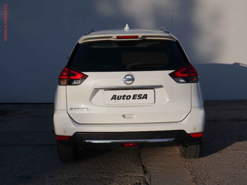 Nissan X-Trail (2017) 2.0 dCi 4x4, ČR, AT, LED - fotka 5 z 18