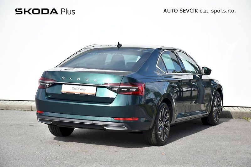 Škoda Superb (2022) L&K 2.0 TDI 110kW DSG - fotka 2 z 34