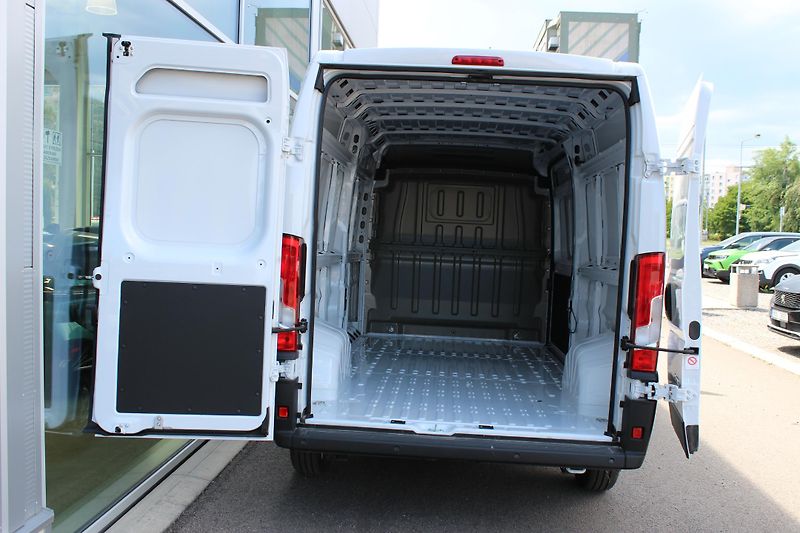 Opel Movano (2024) Van 3500 L3H2 2.2 CDTi 140k - fotka 7 z 15