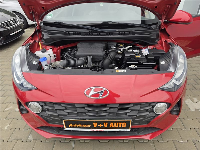 Hyundai i10 1,0 49KW vyhř. volat + sedadla - fotka 38 z 41