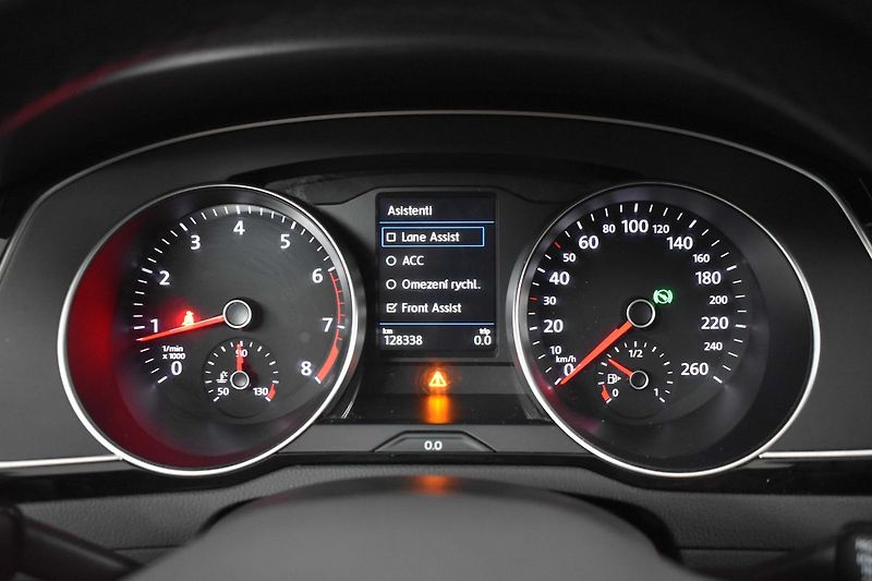 Volkswagen Passat 2.0 TSI Elegance*DSG*ACC*DPH - fotka 22 z 43