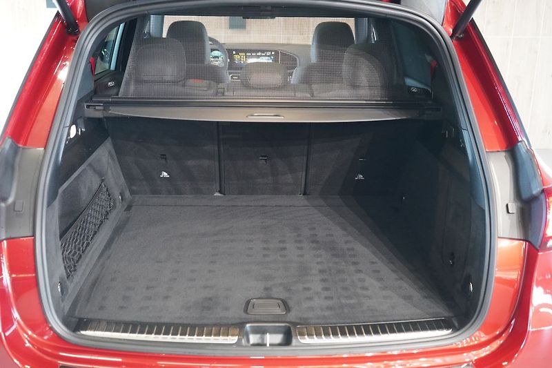 Mercedes-Benz GLE 53 AMG, Masáž, Ventilace, HUD - fotka 14 z 50