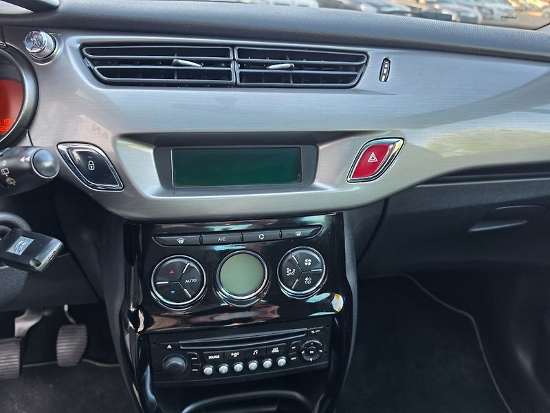Citroën C3 (2010) 1.6 i Zimáky,Závěs - fotka 10 z 20