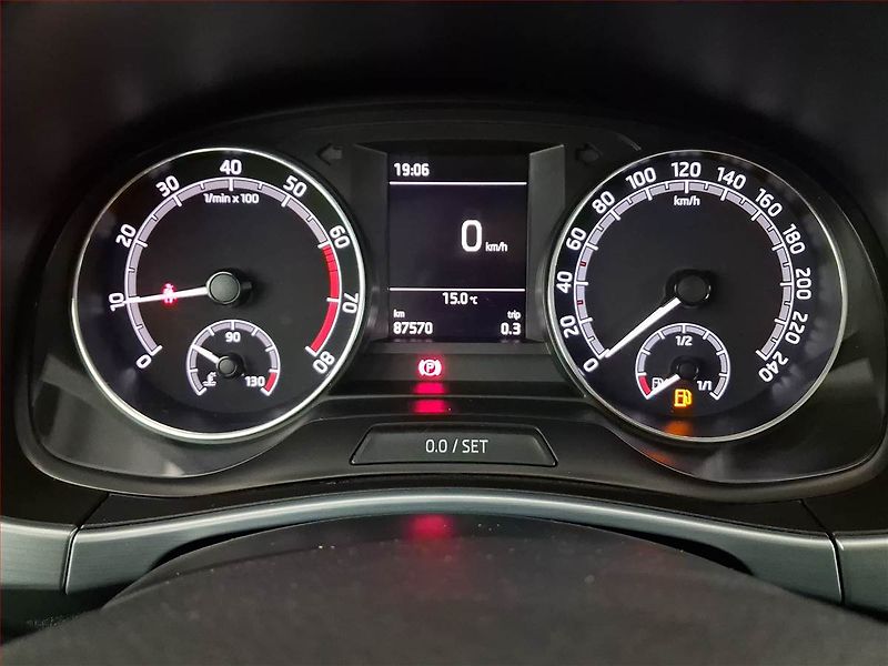 Škoda Fabia (2019) 1.0 TSI, Serv.kniha, Tempomat - fotka 11 z 18