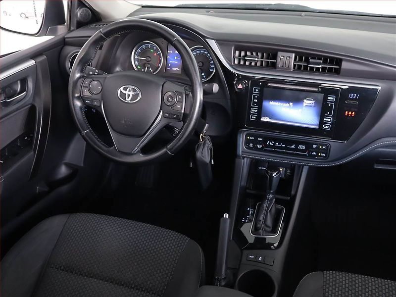 Toyota Corolla (2017) Style 1.6 Valvematic, Automat - fotka 7 z 25