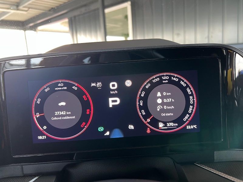 Škoda Kodiaq (2024) SPORTLINE WEBASTO TAŽNÝ DPH - fotka 24 z 37