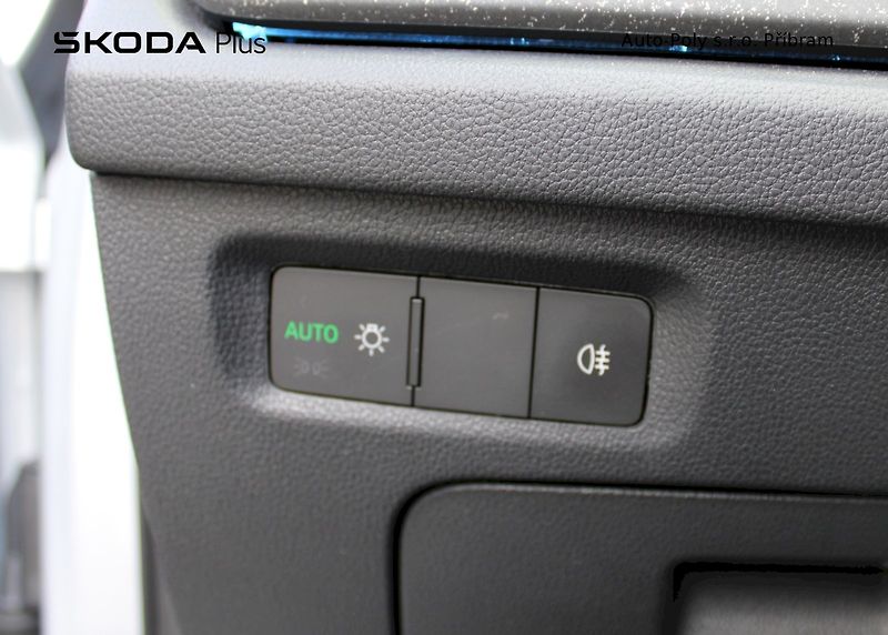 Škoda Octavia (2024) Top Selection 2.0TDI / 110kW 7 - fotka 12 z 23