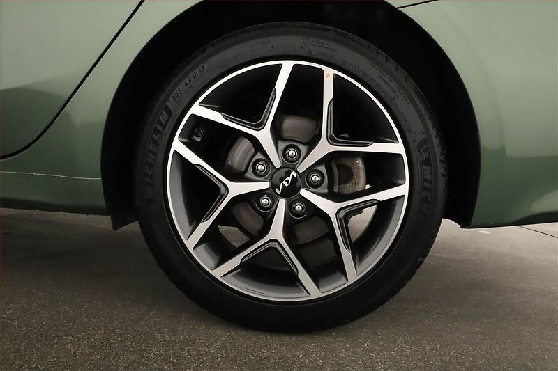 Kia Ceed (2025) 1.5 T-GDI, TOP, DPH, AUTOMAT - fotka 20 z 20