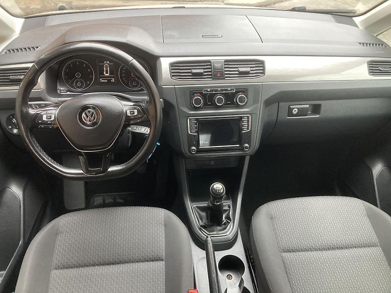 Volkswagen Caddy (2017) 1,4 TGi CNG tažné - fotka 9 z 19