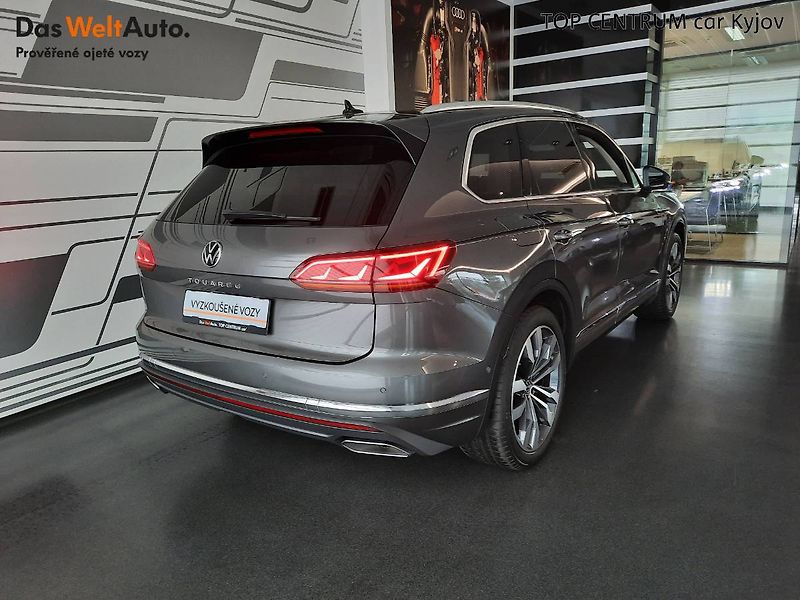 Volkswagen Touareg (2023) 3.0 TDI 4Motion (210kW286k) Ti - fotka 2 z 32