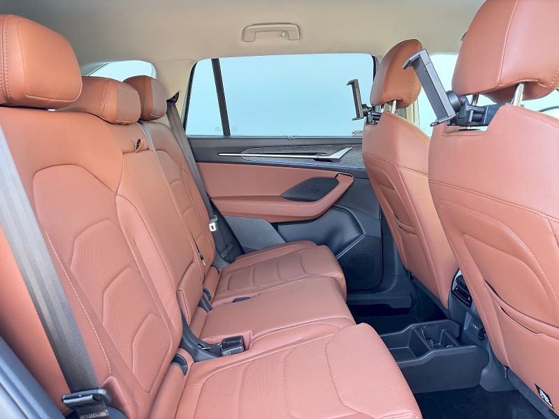 Škoda Kodiaq (2025) DSG 1.5 TSI / iV 150kW / EXCLU - fotka 9 z 35