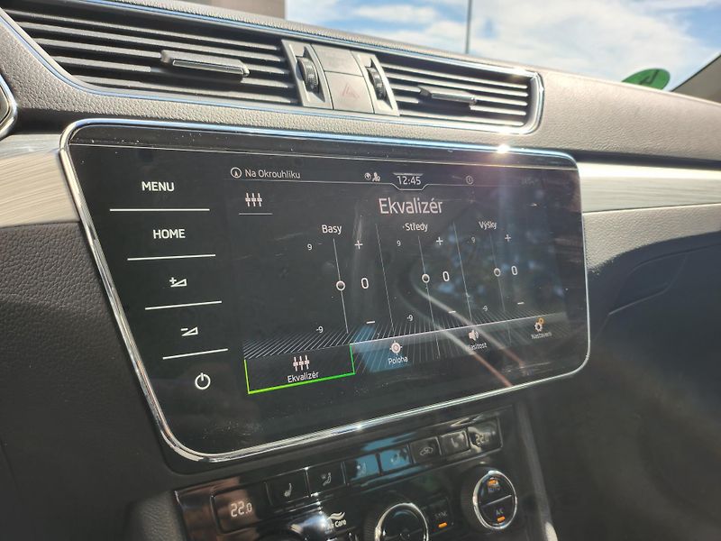 Škoda Superb Ambition 2.0 TDI 110 kW DSG Co - fotka 12 z 25