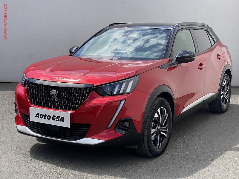 Peugeot 2008 (2021) 1.2 PT, GT, navi, kamera - fotka 3 z 18