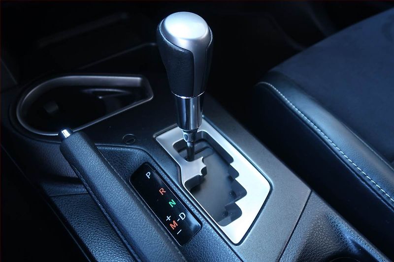 Toyota RAV4 (2016) 2.0 VVT-i, 4X4, Automat - fotka 13 z 28