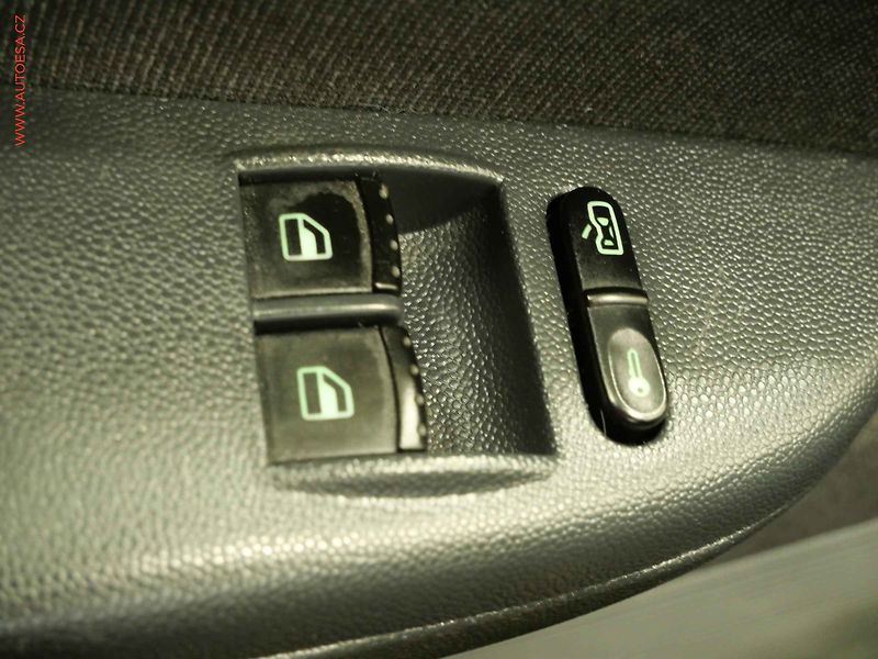 Škoda Fabia (2004) 1.2HTP, ČR, STK7/28 - fotka 14 z 15