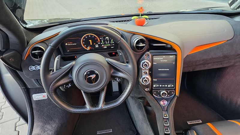 McLaren 720S (2022) ZÁRUKA PLNÝ SERVIS TOP - fotka 17 z 20