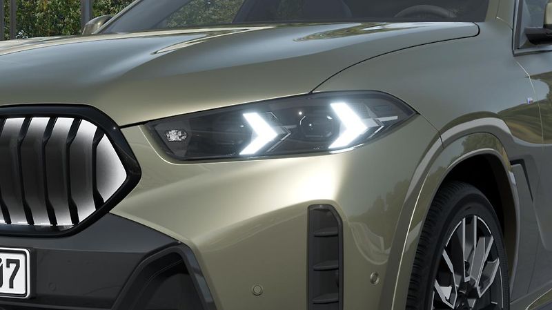 BMW X6 xDrive40d - fotka 7 z 14