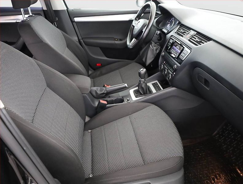 Škoda Octavia (2017) 2.0 TDI, Tempomat - fotka 7 z 18