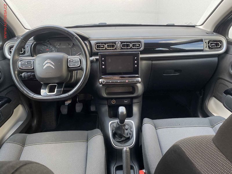 Citroën C3 (2021) 1.2 PT, Shine, navi, kamera - fotka 8 z 16