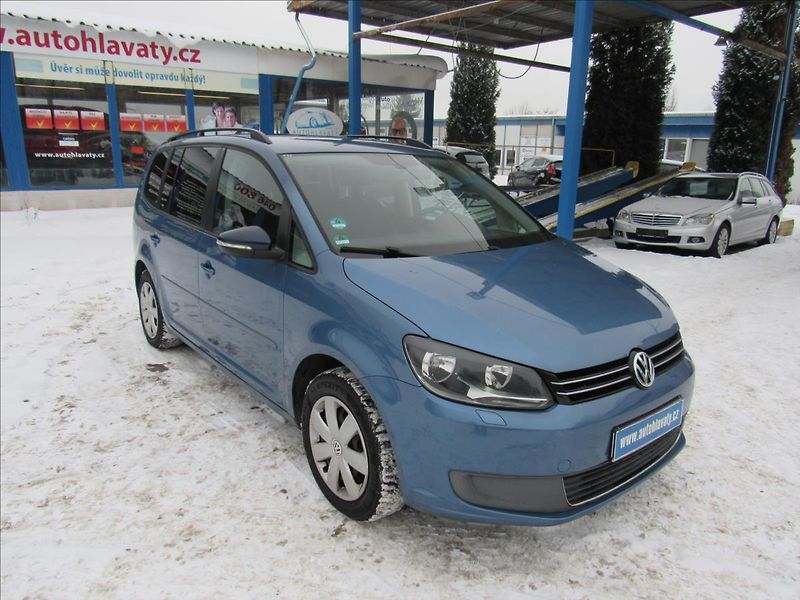 Volkswagen Touran 1,2 TSI 77kW 7 míst - fotka 3 z 25