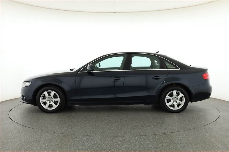 Audi A4 (2009) 2.0 TDI, jezdí výborně - fotka 3 z 17
