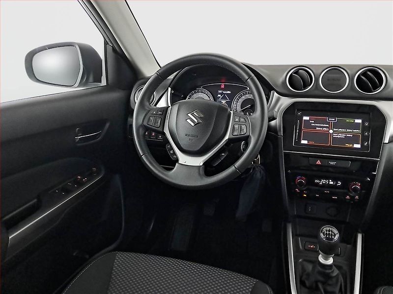 Suzuki Vitara (2022) 1.4 BoosterJet - fotka 7 z 20