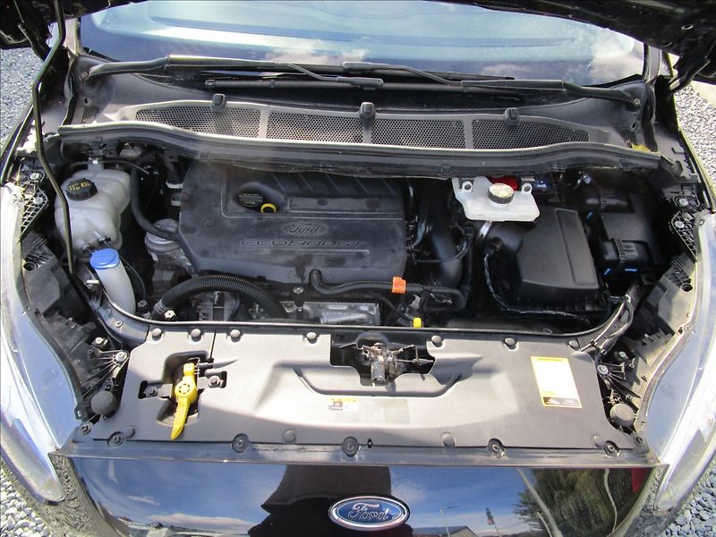 Ford S-MAX 1.5 EcoBoost, aut. klima, LED - fotka 41 z 44