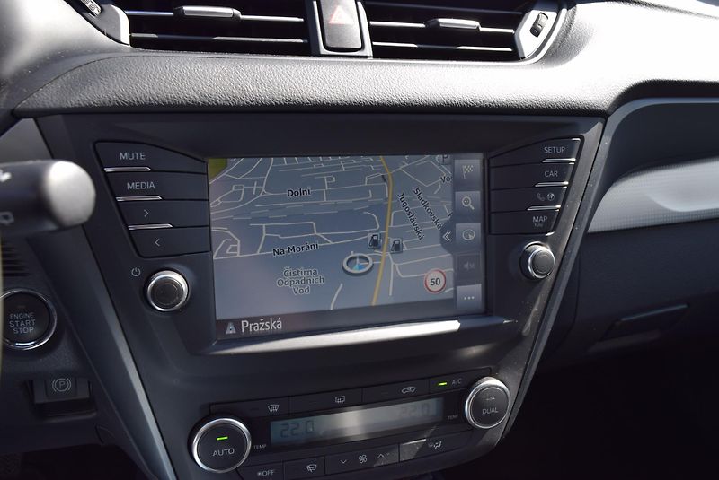 Toyota Avensis (2018) 1.8VVTI 108kw TEAM D XEN NAVI - fotka 25 z 50