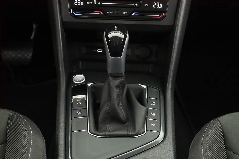 Volkswagen Tiguan Allspace (2023) Elegance 1.5 TSI - fotka 13 z 19